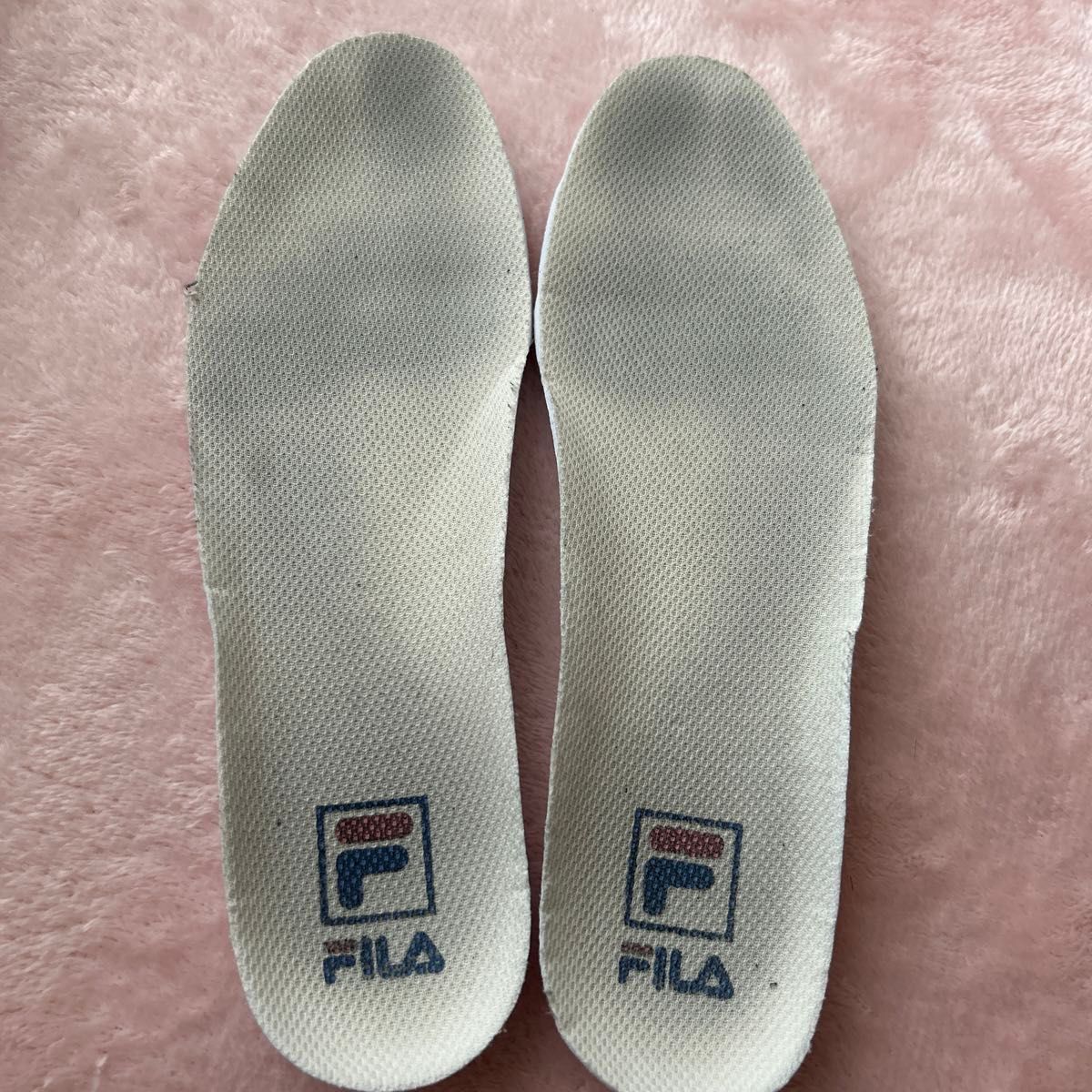 FILA 厚底スニーカー