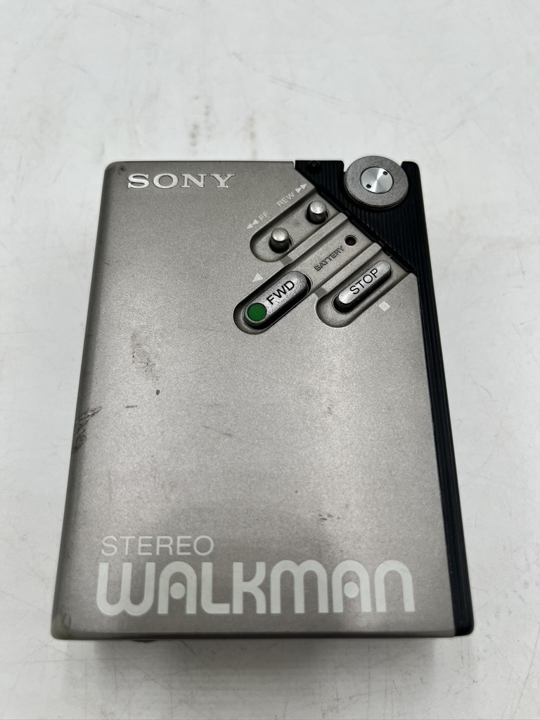 H0405 SONY ソニー カセットプレイヤー STEREO WALKMAN WM-2 の画像1