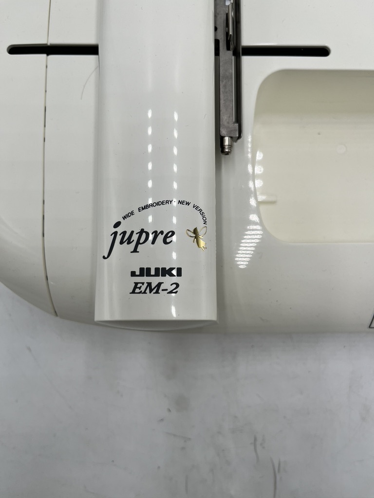 t0594 JUKI 刺しゅう機 EM-2 日本製 未使用元箱入り 刺繍ミシン ジューキ刺繍機_画像3