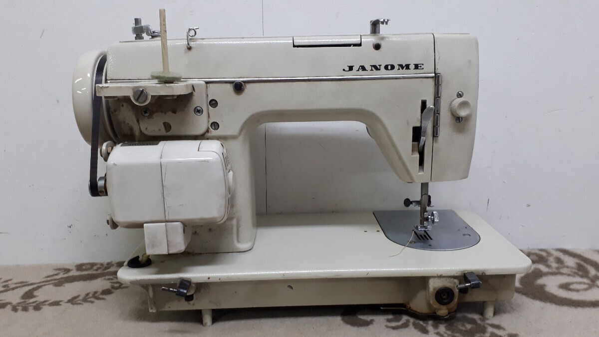 電動ミシン ジャノメ MODEL680 家庭用 昭和 レトロ JANOME 裁縫 手芸 服飾 アンティーク 八王子市 引き取りOKの画像3