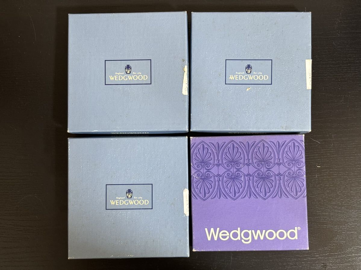 WEDGWOOD ウェッジウッド ジャスパー ペールブルー セージグリーン ブラック ハート スペード ダイヤ クローバー 小皿 飾り皿 4枚の画像7
