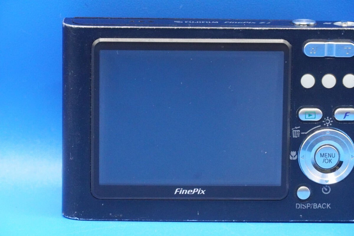 富士フイルム デジタルカメラ ファインピックス Z2(FUJIFILM FinePix Z2)動作確認済 バッテリー,ピクチャークレードル,ACアダプター付属_画像4