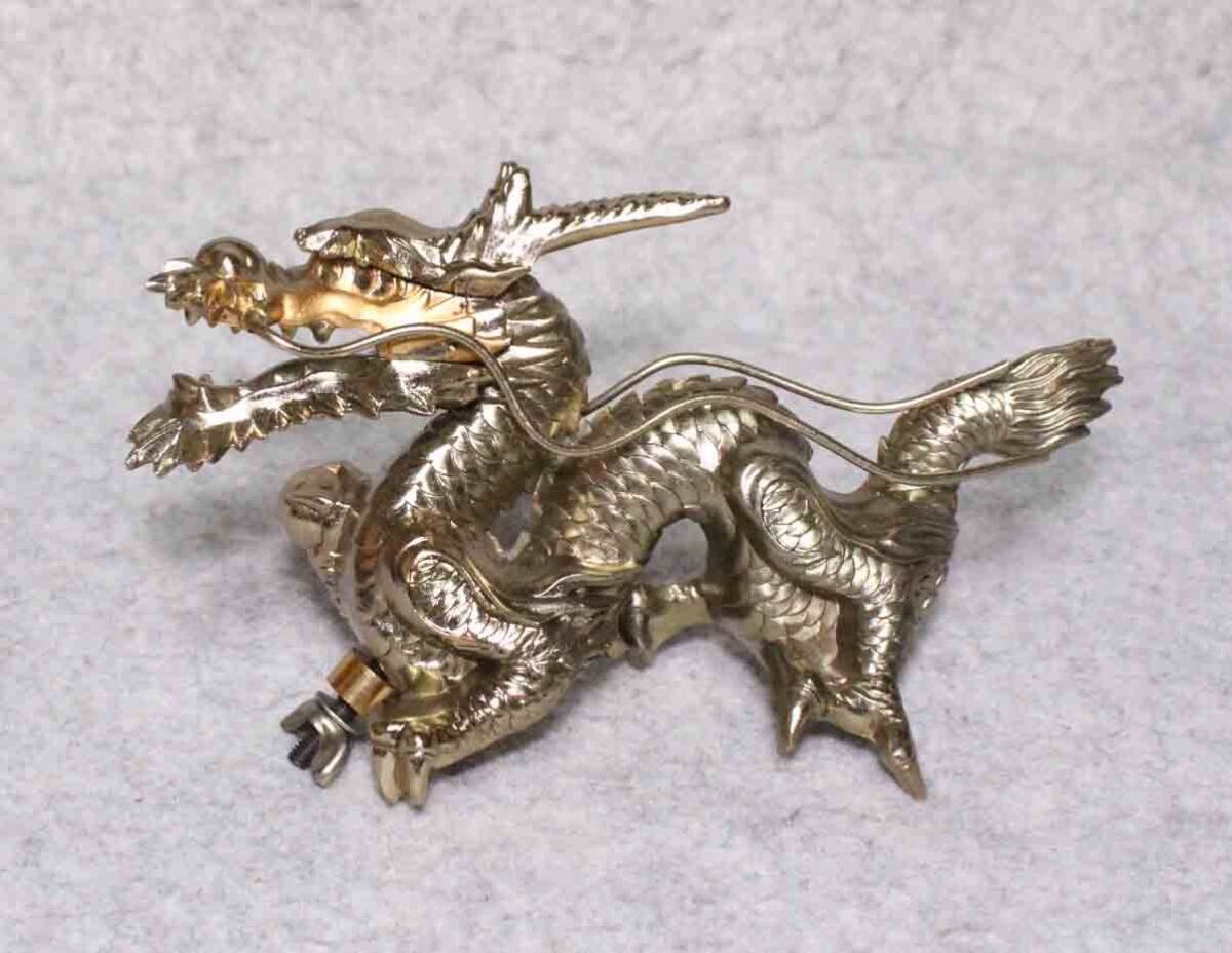 [tb105]龍　置物　竜　17cm 非鉄金属製　鎧 兜　飾り　ドラゴン　dragon_画像1