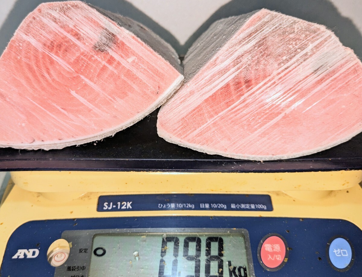 [ special price ] business use natural mi Nami . medium-fatty tuna block edge material 980g*2 block entering ①
