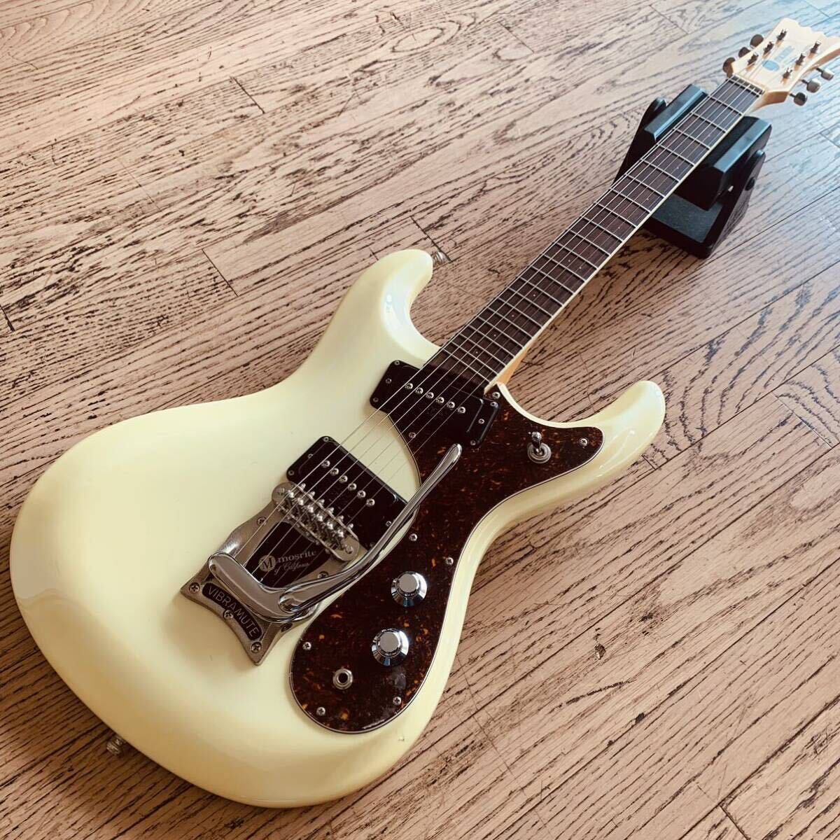 Mosrite モズライト Super Custom SC-65 パールホワイト 美品 ワニ革柄ハードケース付属