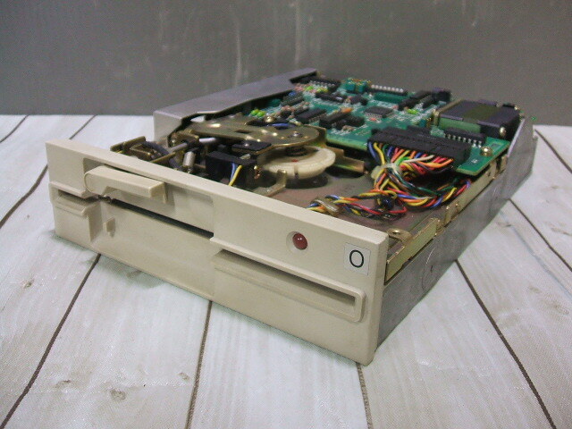 【FUJITSU YD-380】5インチFDD フロッピーディスクドライブ 富士通 ジャンク品の画像1