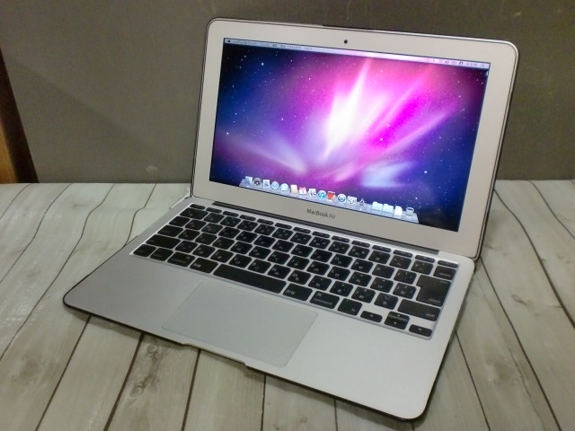 【Apple MacBook Air Late2010】MC506J/A A1370 Core2Duo 1.4GHz/2GB/SSD 128GB ACアダプタ/リカバリ付の画像2