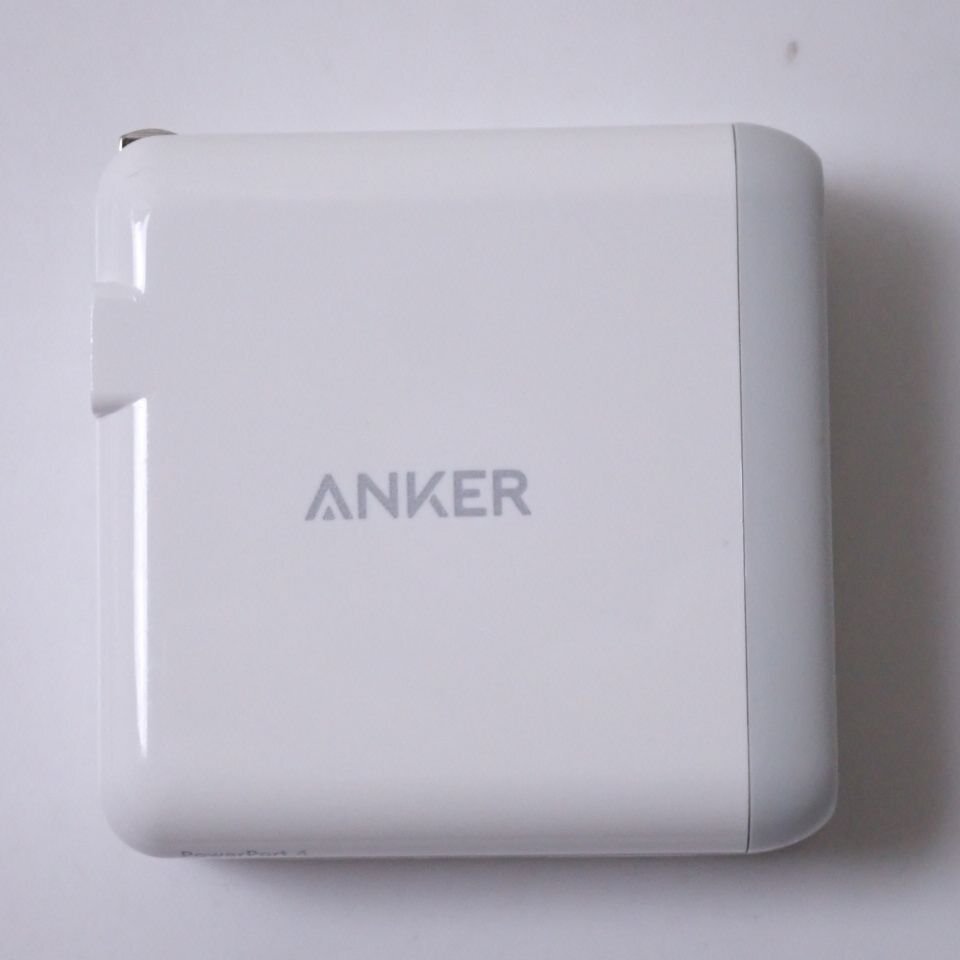 ★Anker/アンカー PowerPort4 A2142 ホワイト + PowerWave 7.5 Stand A2521 ブラック/充電器/動作品/ケーブル付き&1968700092の画像5