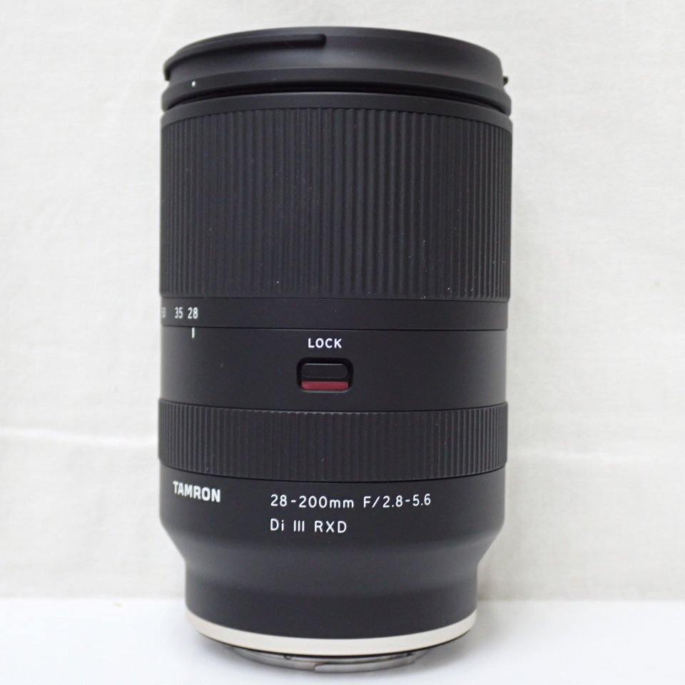 □美品 TAMRON/タムロン 28-200mm F/2.8-5.6 Di III RXD ソニー Eマウント用 レンズ A071/オートフォーカス/付属品完備&1975800002の画像4