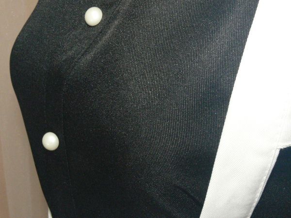 4-115☆大きサイズ*ブラック＆ホワイト*超ロングロリィタメイド服/2XL/W45.B53☆