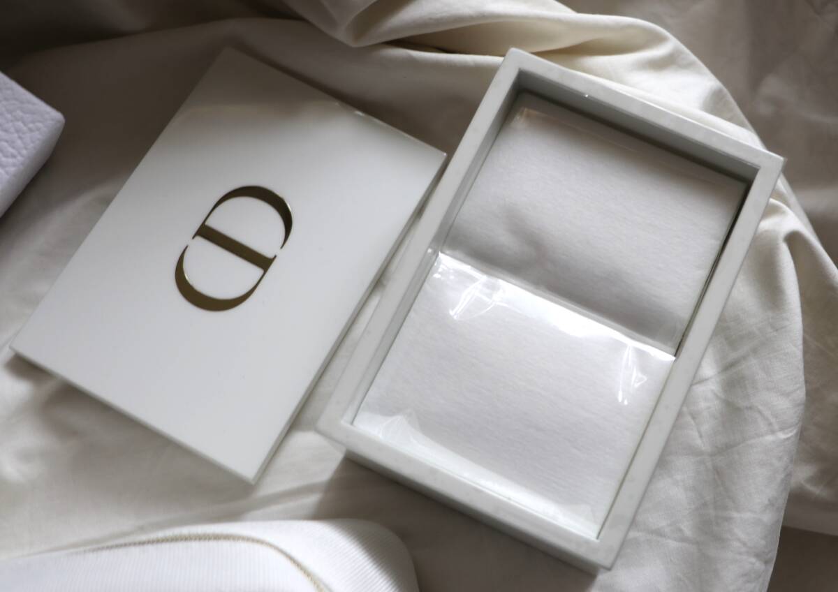 Christian Dior クリスチャンディオール バニティポーチ シュシュ アイマスク コットンケース（コットン付）ノベルティ 新品未使用_画像4
