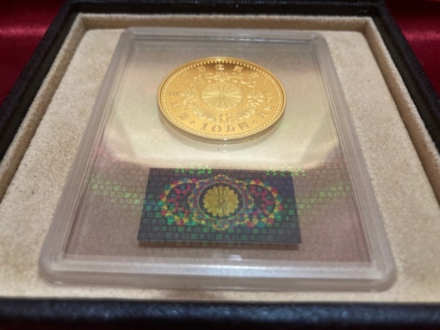 希少プルーフ/天皇陛下御即位記念・10万円・プルーフ金貨(未使用)の画像2