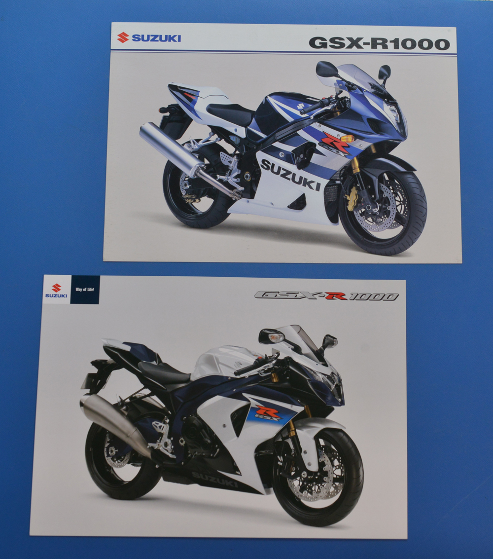 【S-RG-53】スズキ　GSX-R1000　SUZUKI　GSX-R1000　英語表記　2009年9月　カタログ5枚_画像2