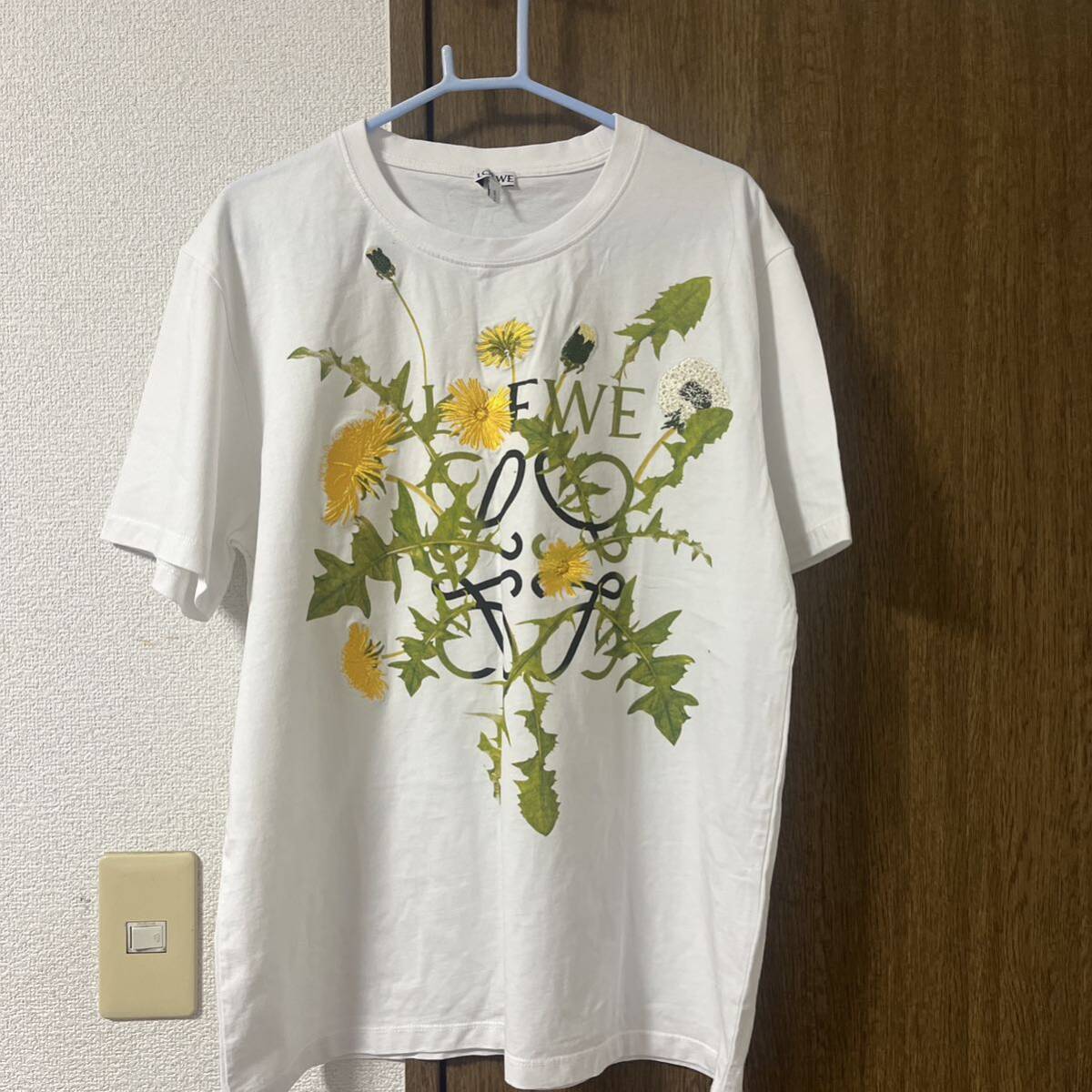 LOEWE ロエベ 刺繍Tシャツ 花柄 ユニセックスの画像1