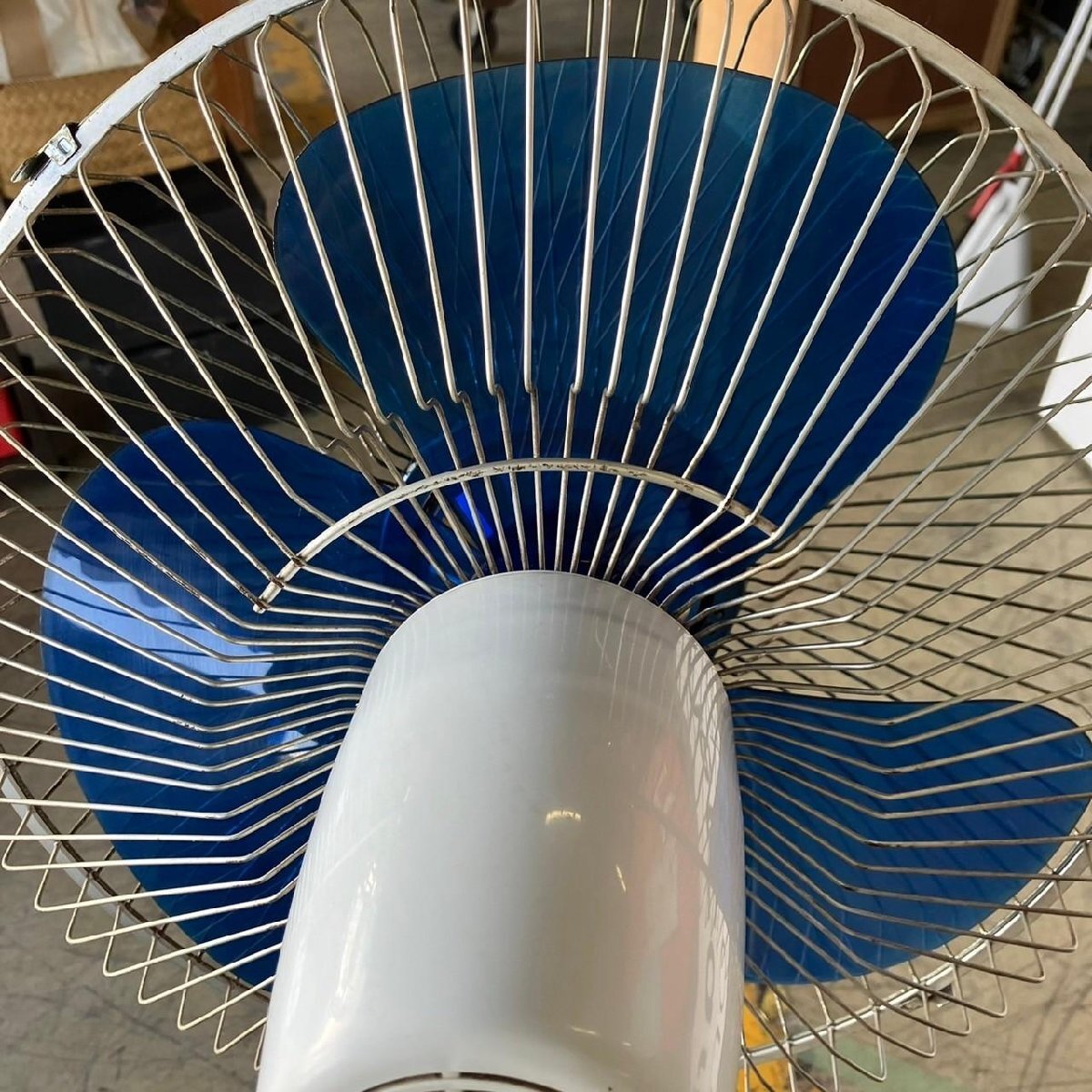 ER0331-1 直接引き取り歓迎 動作確認済み SANYO 扇風機 レトロ 首振りOK サンヨー 大型 ヴィンテージ 3枚羽 260サイズの画像8
