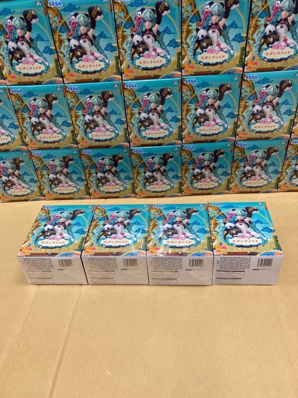 24042503 [未開封品　39体 ] 大量　　初音ミク　モダンチャイナ　luminasta フィギュア　まとめ_画像3