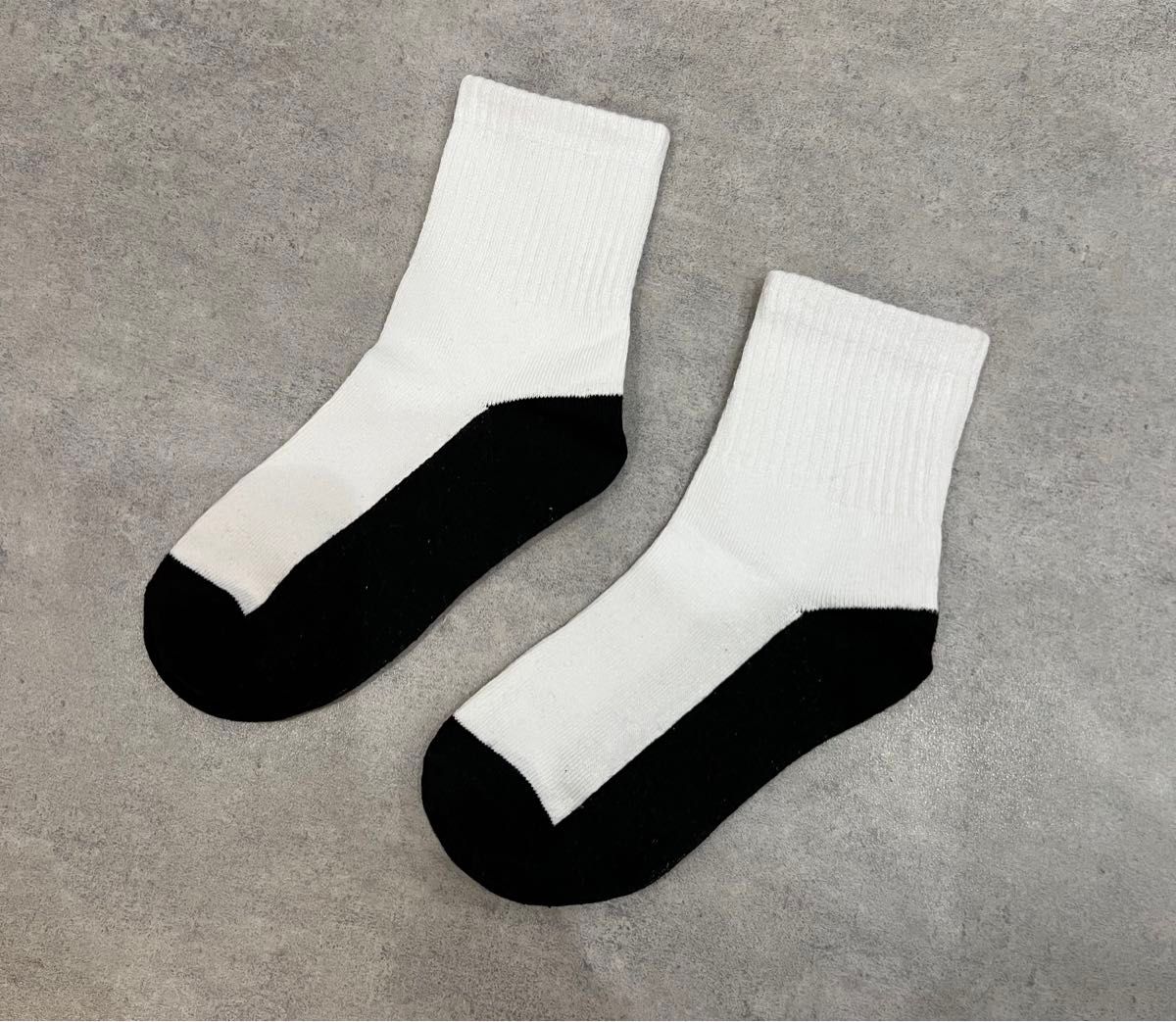 【6足セット】スクールソックス白 底黒 小学生 中学生 靴下 汚れが目立たない