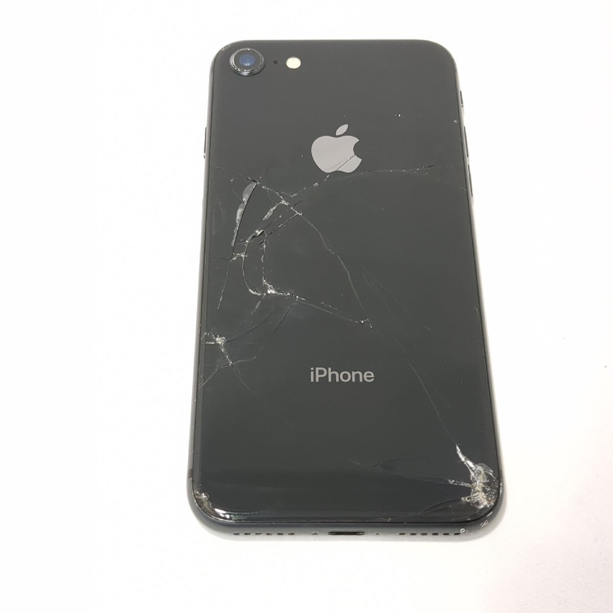 【1円スタート】Apple iPhone8 アップル アイフォン8 softbank ソフトバンク 64GB スペースグレイ NQ782J/A SIMロック解除済 裏面ヒビ割れの画像6