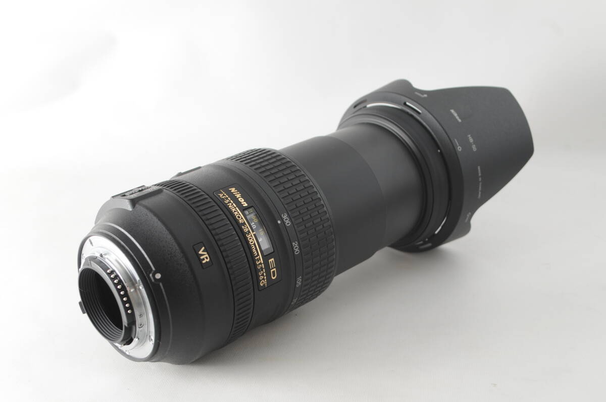 ★超美品★ Nikon AF-S NIKKOR 28-300mm F3.5-5.6 G ED VR 付属品満載★清潔感溢れる綺麗な外観! カビ・クモリなし! 細かく動作確認済!の画像3