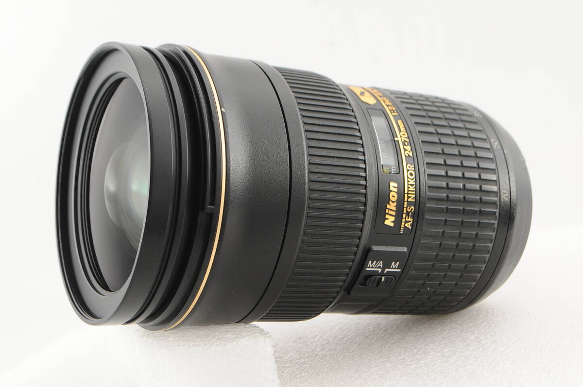 ★美品★ Nikon ニコン AF-S NIKKOR 24-70mm F2.8 G ED 付属品付★清潔感溢れる綺麗な外観! 光学系カビ・クモリなし! 細かく動作確認済!_画像9