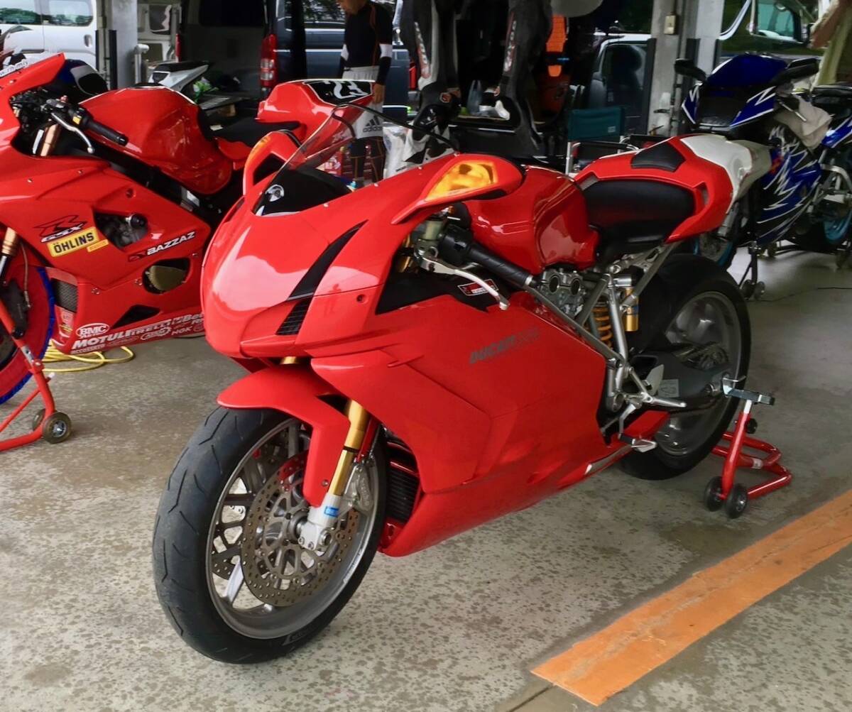 DUCATI ライトカバー フロントカバーの画像3