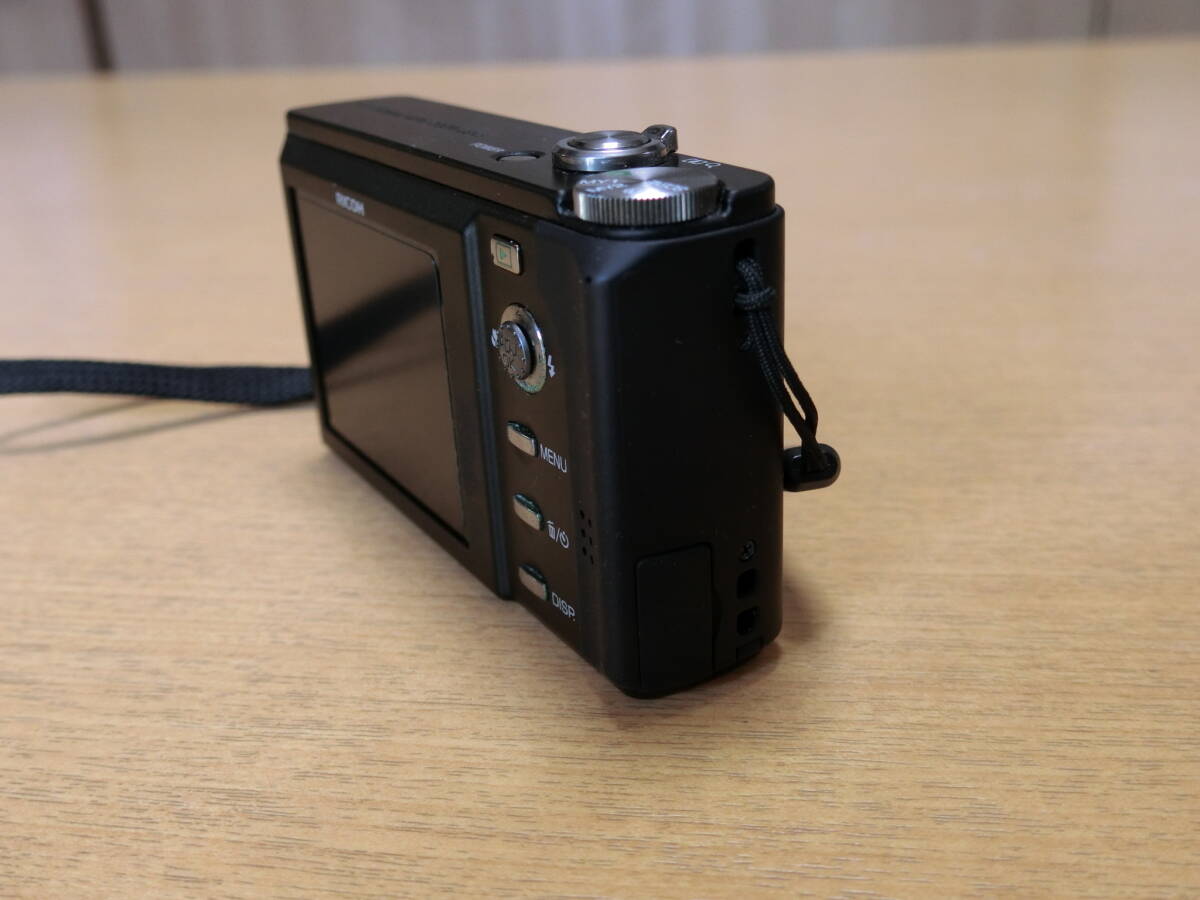 ★★ RICOH R8 （ブラック）+ オリジナルケース 付属品完備 美USED ★★の画像4