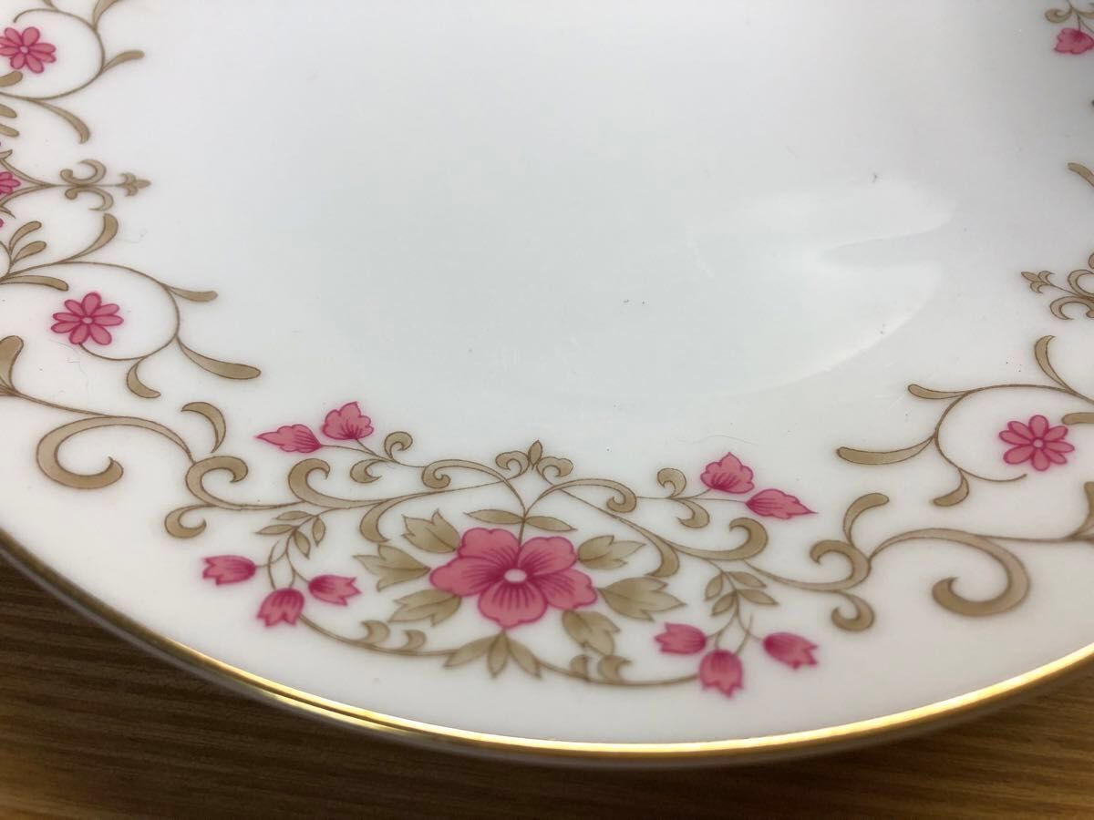 アンティーク カップ&ソーサー 2客 花柄 レトロ 美品 ティー アンティーク カップ&ソーサー 2客 花柄 レトロ 美品 ティー