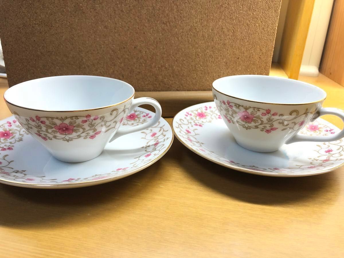 アンティーク カップ&ソーサー 2客 花柄 レトロ 美品 ティー アンティーク カップ&ソーサー 2客 花柄 レトロ 美品 ティー