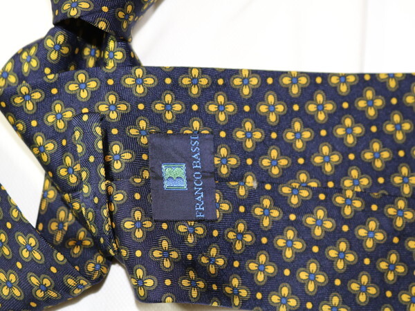 [ thousand /.]ls13618/ franc kobasi finest quality fine pattern necktie 