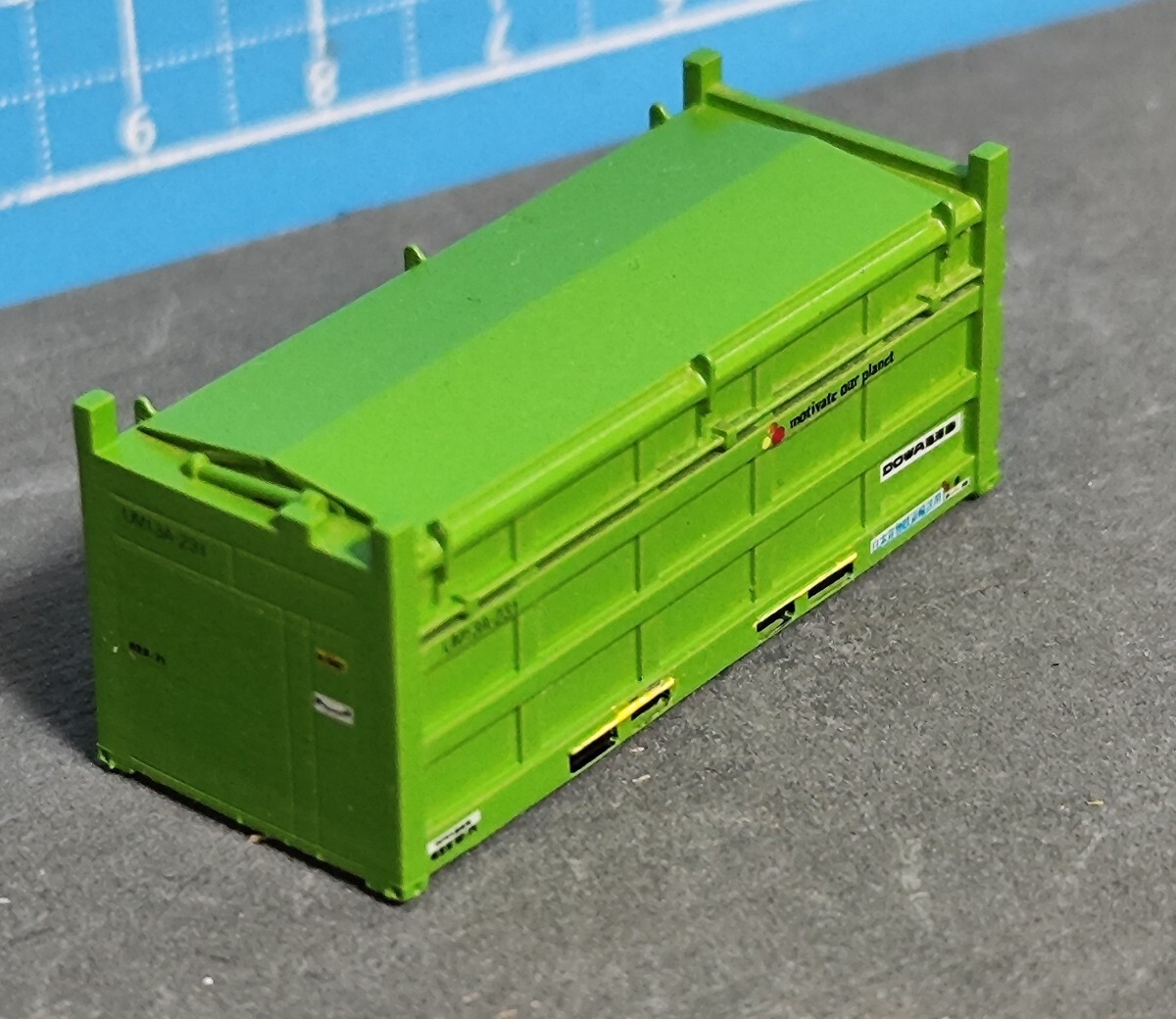 Nゲージ 20ft UM13A 産業廃棄物専用 新ロゴ コンテナ 完成品 貨物 加工 の画像2