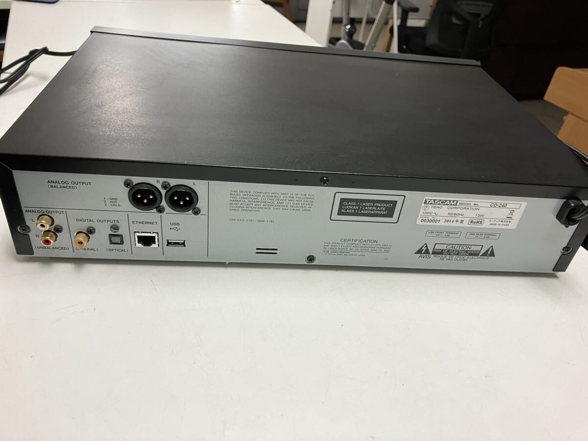 A2404-3009 TEAC TASCAM ネットワーク機能搭載業務用CDプレーヤー 2014年製 MODEL CD-240 通電、トレイ開閉のみ確認100-120サイズ発送予定_画像10