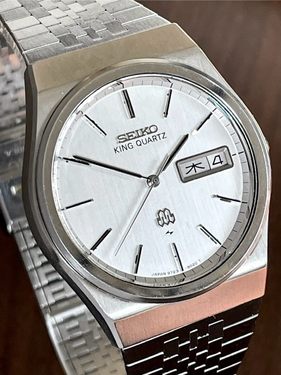 作動中ツインクォーツ！縦目ヘアライン仕上げホワイト文字盤!オリジナルSSベルト付き!SEIKO KING QUARTZ セイコー キングクォーツ9723-8030の画像1