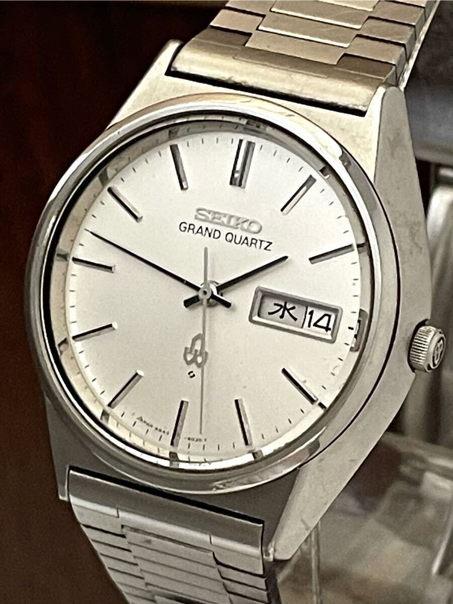 人気上昇グランクォーツ！現在作動中！綺麗なホワイト文字盤!SEIKO GRAND QUARTZ!グランドクォーツ!純正オリジナルブレス付!4843-8041の画像1