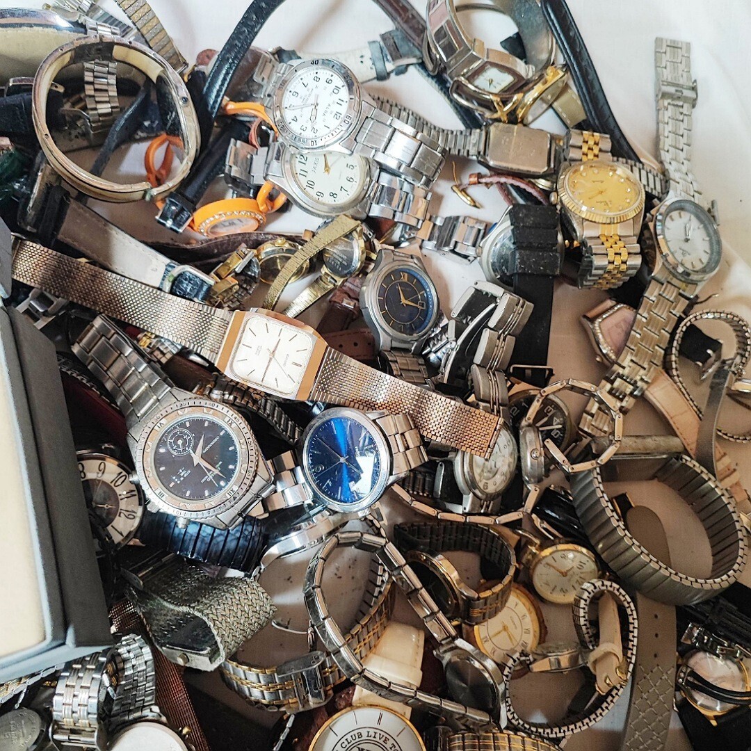 WALTHAM TISSOT TECHNOS SEIKO など 約200本 まとめて メンズレディース腕時計 大量 セット kg本点個 ジャンク V04の画像3
