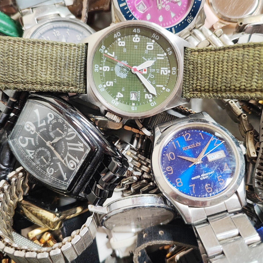 Vivienne Westwood TISSOT SEIKO など 約200本 まとめて メンズレディース腕時計 大量 セット kg本点個 ジャンク c01 _画像7
