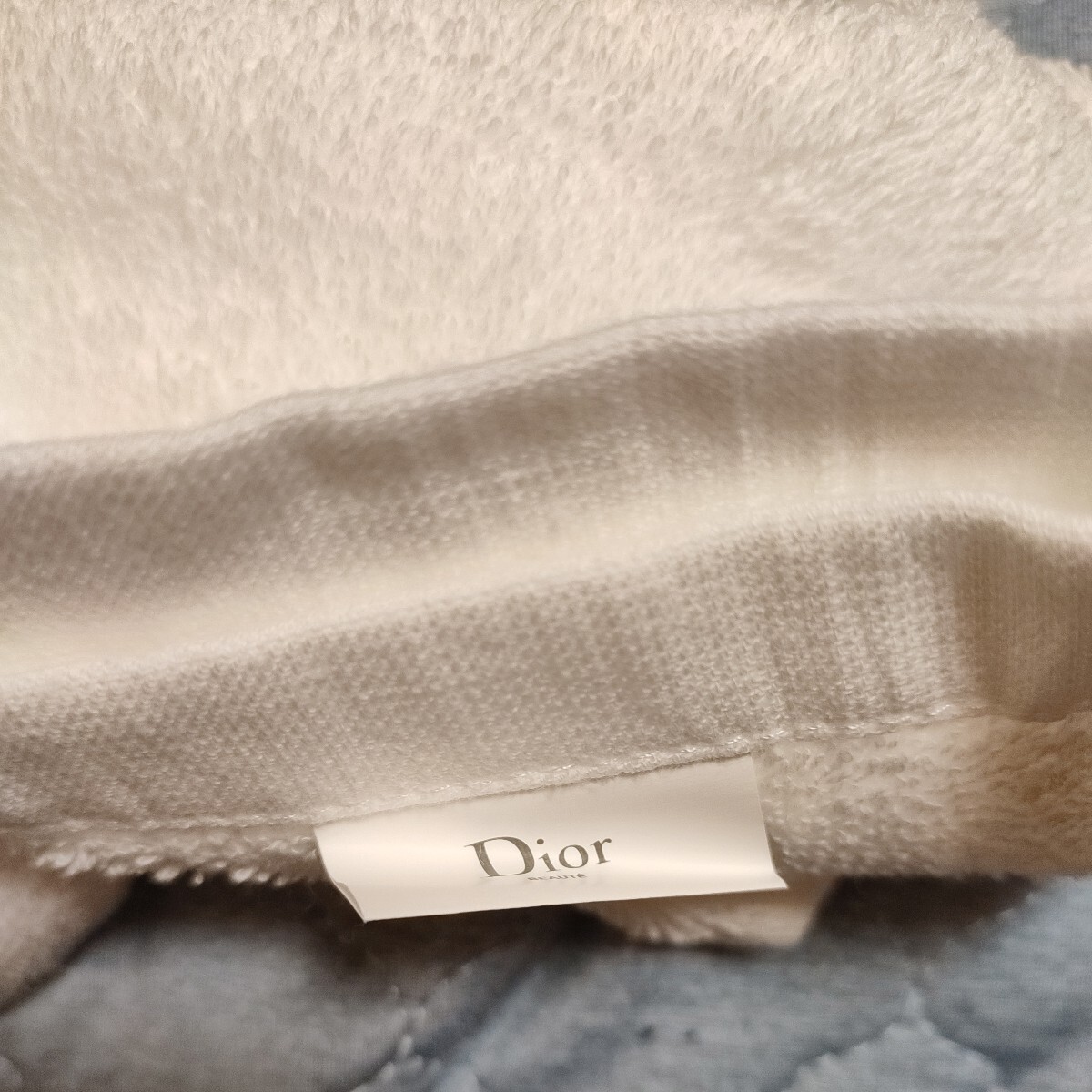 Christian Dior ノベルティ 3点セット フェイスタオル ヘアーバンド ポーチ【匿名】即日発送!!_画像5