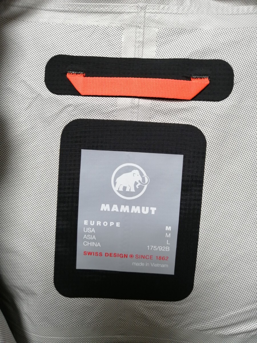 新品未使用　マムート　マイクロレイヤー　ジャケット　メンズＬ（表記M）Microlayer 2.0 HS Hooded Jacket AF Men　アウトドア　キャンプ