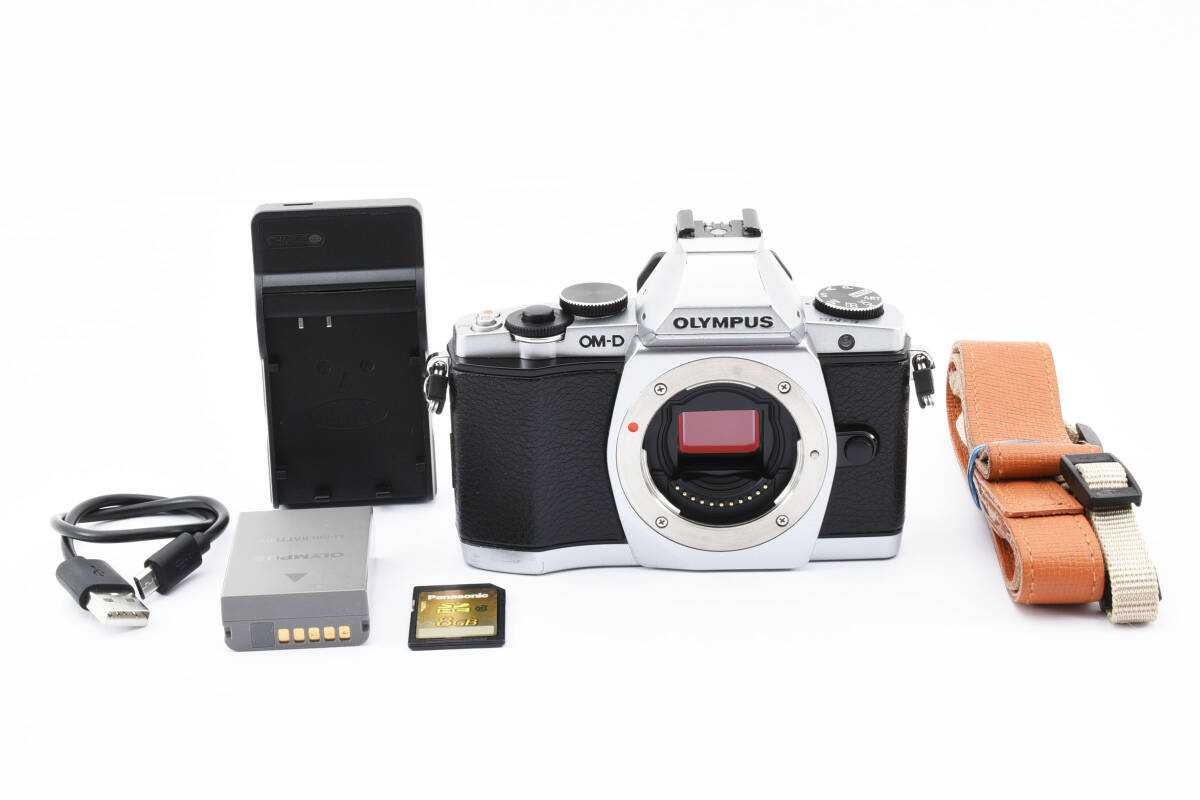 ★超美品★ オリンパス OLYMPUS OM-D E-M5 シルバー ボディ ショット数3,364枚 #17185T