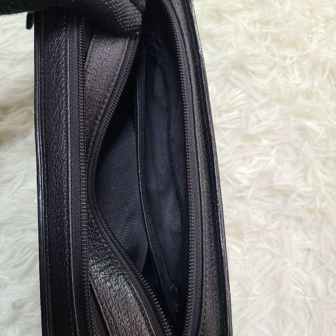 MARUEM[ two layer type original leather made in Japan ] clutch bag second bag leather black black old shop bag Manufacturers { maru M pine cape }