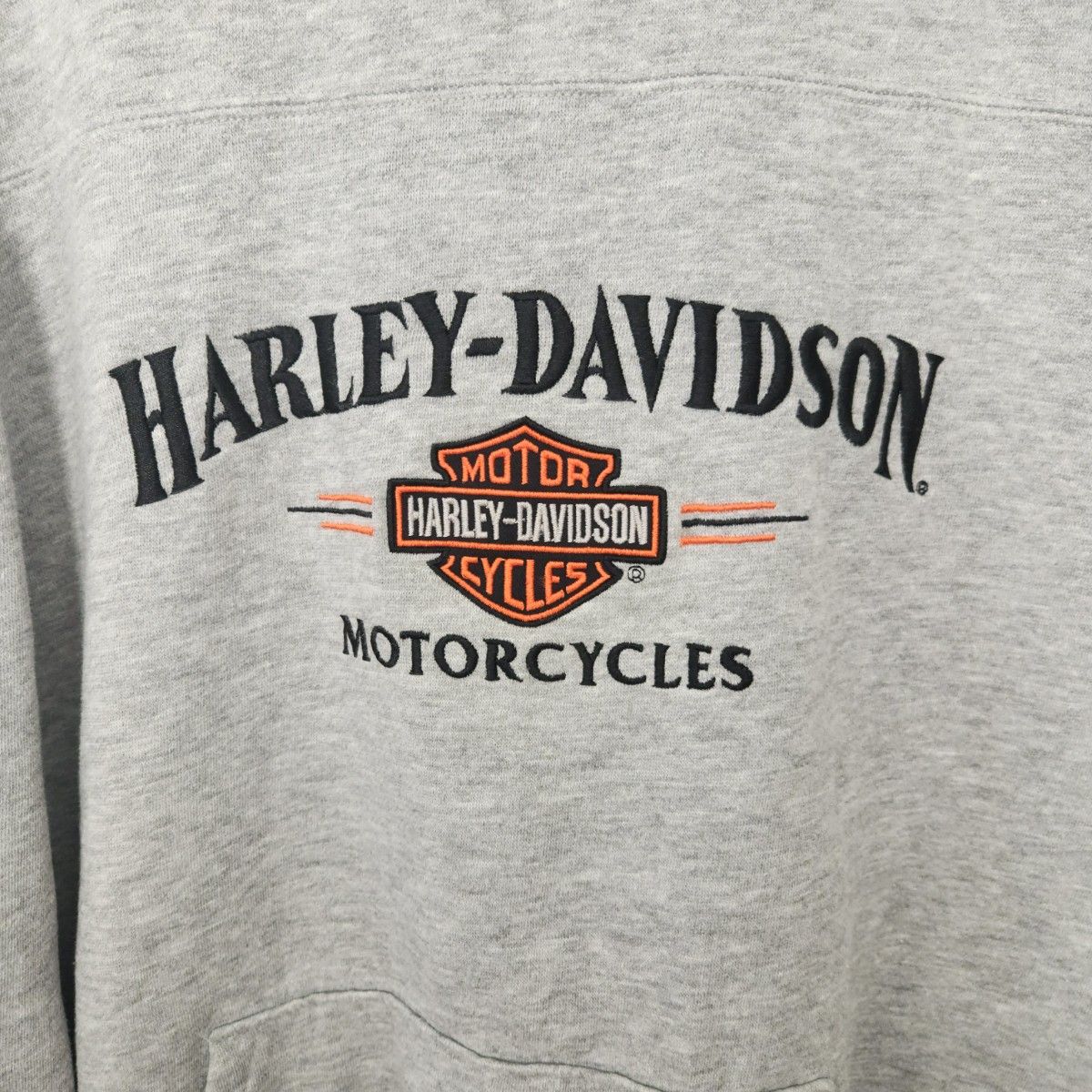 Harley-Davidson ハーレーダビッドソン  パーカー スウェット 刺繍ロゴ  グレー 裏起毛 ビッグロゴ 古着 L相当