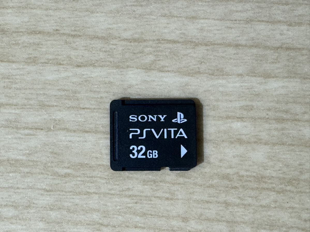 PlayStation Vita （プレイステーション ヴィータ） 3G/Wi-Fiモデル クリスタル・ブラック 初回限定版　32Gメモリ　ソフトおまけ付き _画像7