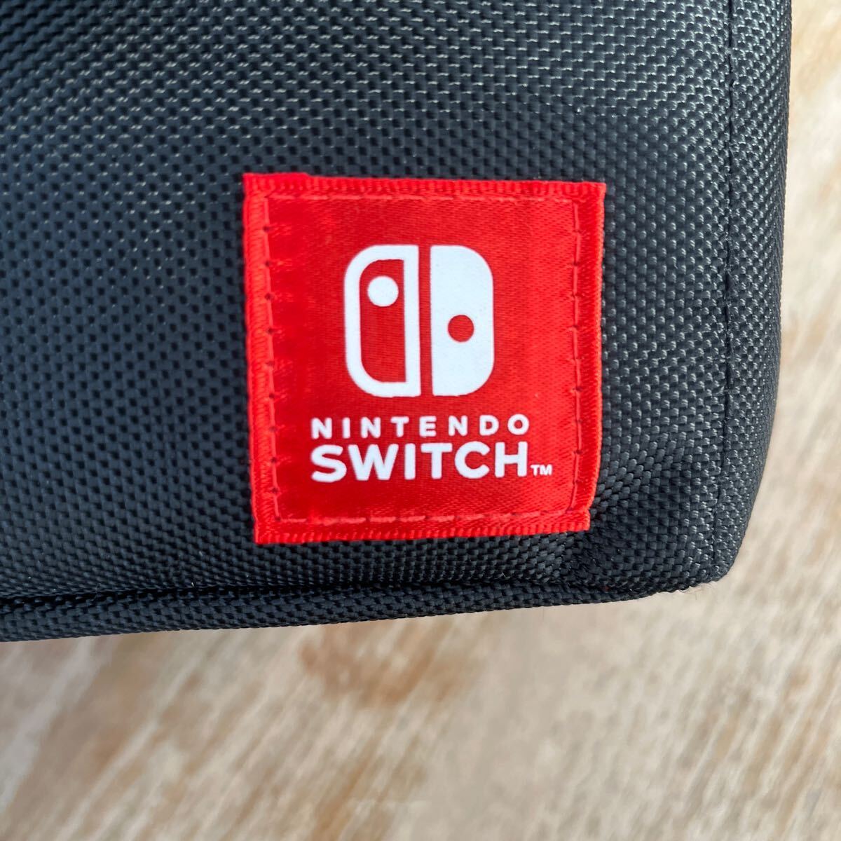 Nintendo Switch ケース　コントローラー充電器_画像2