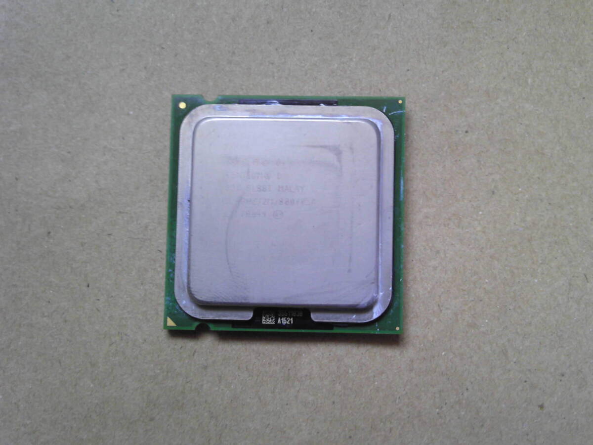 Intel Pentium D 820 2.8GHz 2コア LGA775 動作確認_画像1