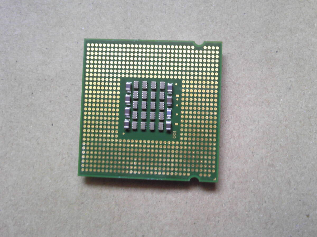 Intel Pentium D 820 2.8GHz 2コア LGA775 動作確認_画像2