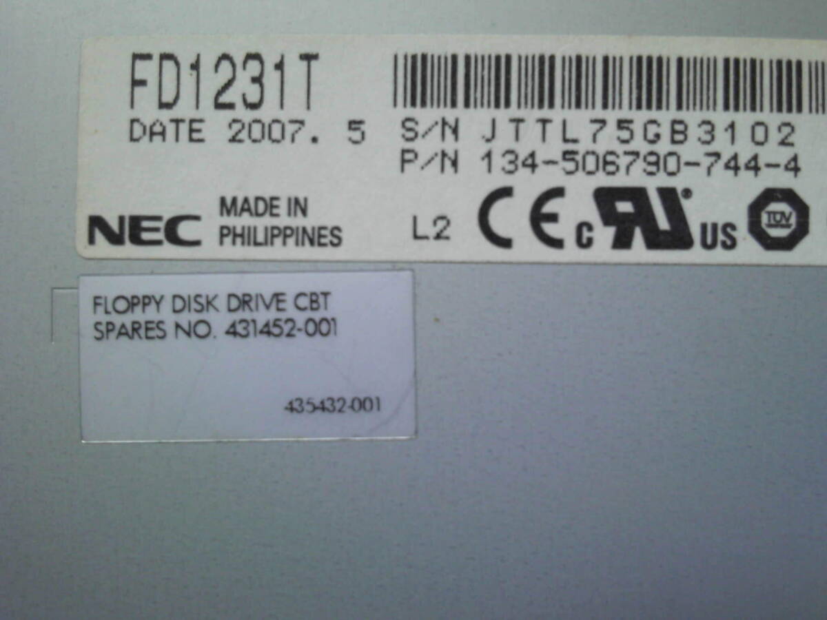 NEC製 FD1231T 3.5インチ内臓フロッピーディスクドライブ 黒ベゼル_画像5