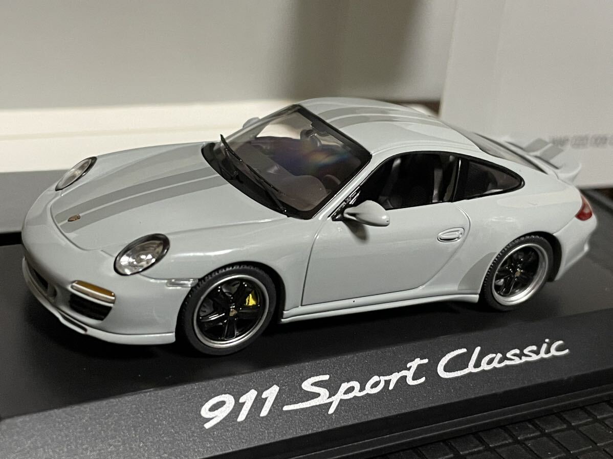 シュコー 1/43 ポルシェ 911 スポーツ クラシック Sport Classic ディーラー特注 ポルシェ銀箱 WAP 020 009 0Aの画像3