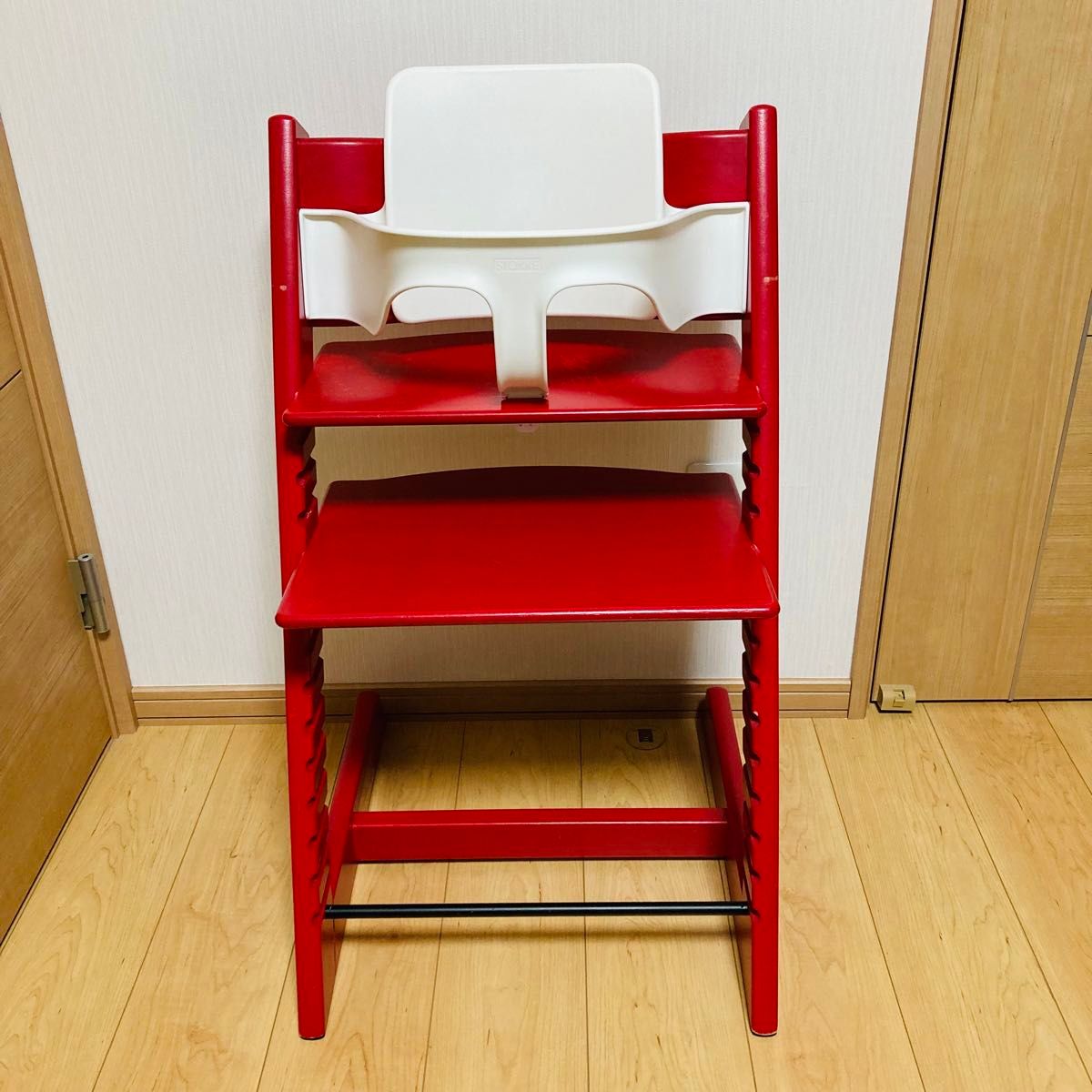 STOKKE ストッケ 快く トリップトラップ 赤 ベビーセット付 STOKKE ストッケ 快く トリップトラップ 赤 ベビーセット付