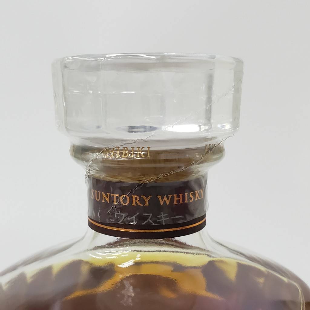 M15853(042)-546/OS45000【千葉県内のみ発送】酒 SUNTORY WHISKY 響  17年 HIBIKI サントリー ウイスキー 43％ 700mlの画像5