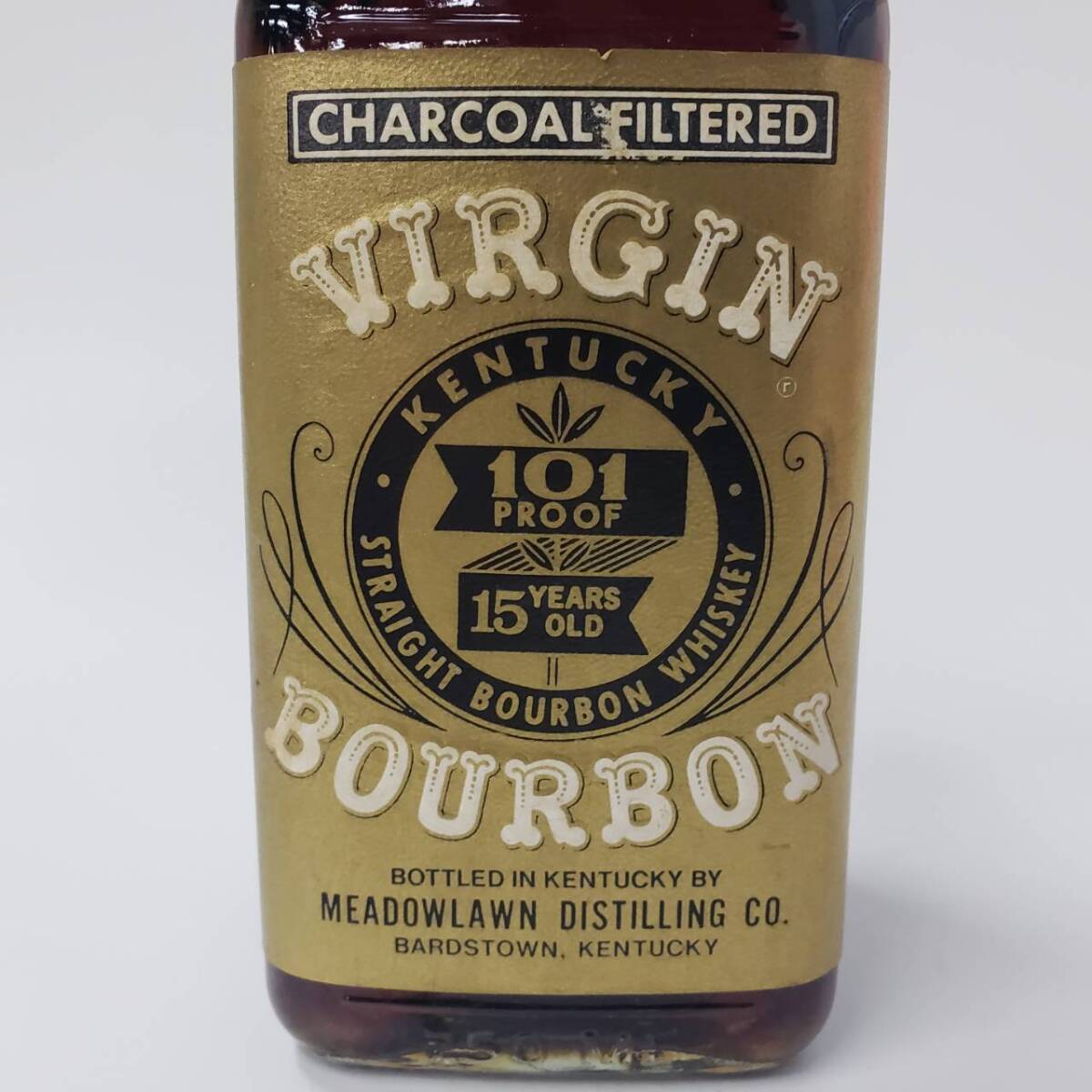 M2625(044)-544/TH35000 酒 VIRGIN BOURBON 15年 KENTUCKY STRAIGHT BOURBON WHISKEY ヴァージン バーボン 50.5％ 750mlの画像6