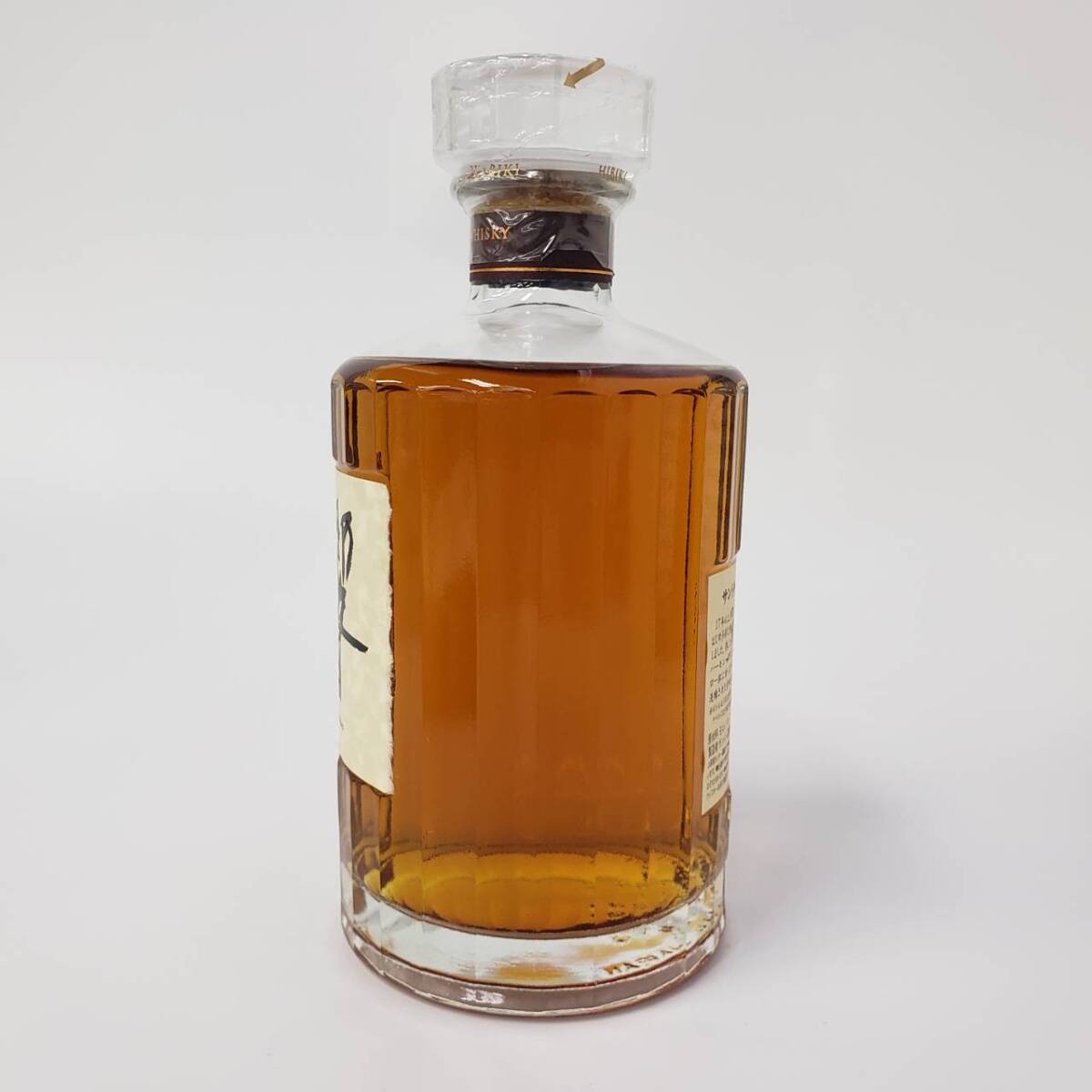 M15853(042)-546/OS45000【千葉県内のみ発送】酒 SUNTORY WHISKY 響  17年 HIBIKI サントリー ウイスキー 43％ 700mlの画像2